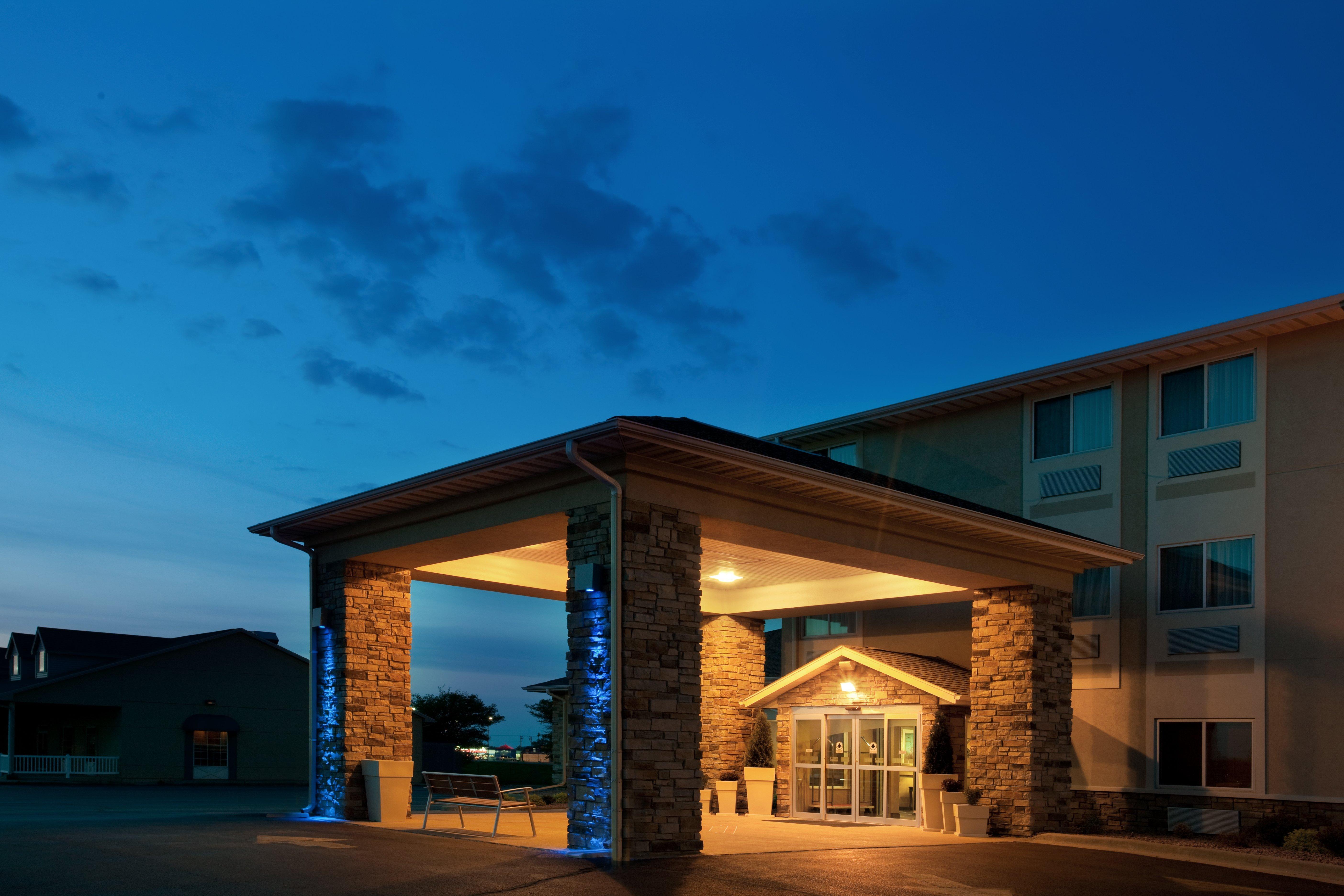 Holiday Inn Express Tuscola Esterno foto